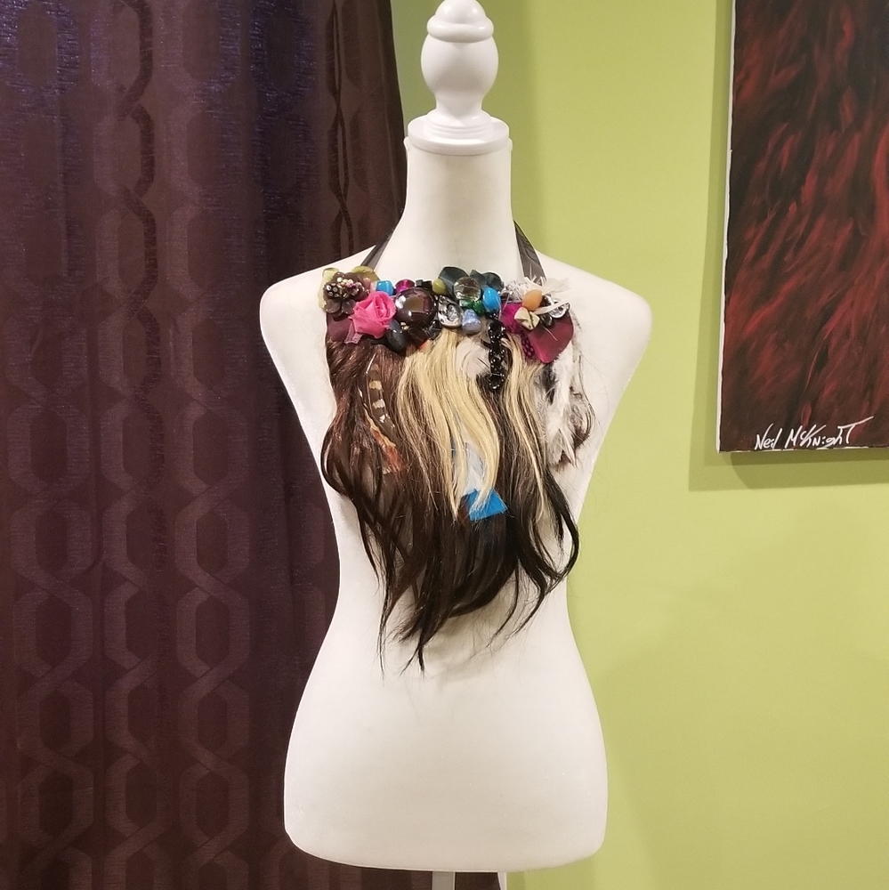 NWOT Beaded Bib Necklace With Feathers And Human Hair